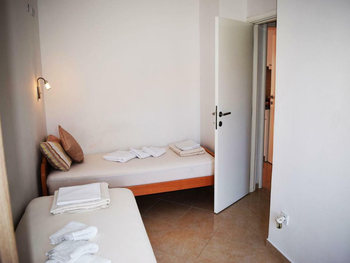Iva Apartmani Tribalj Exteriör bild