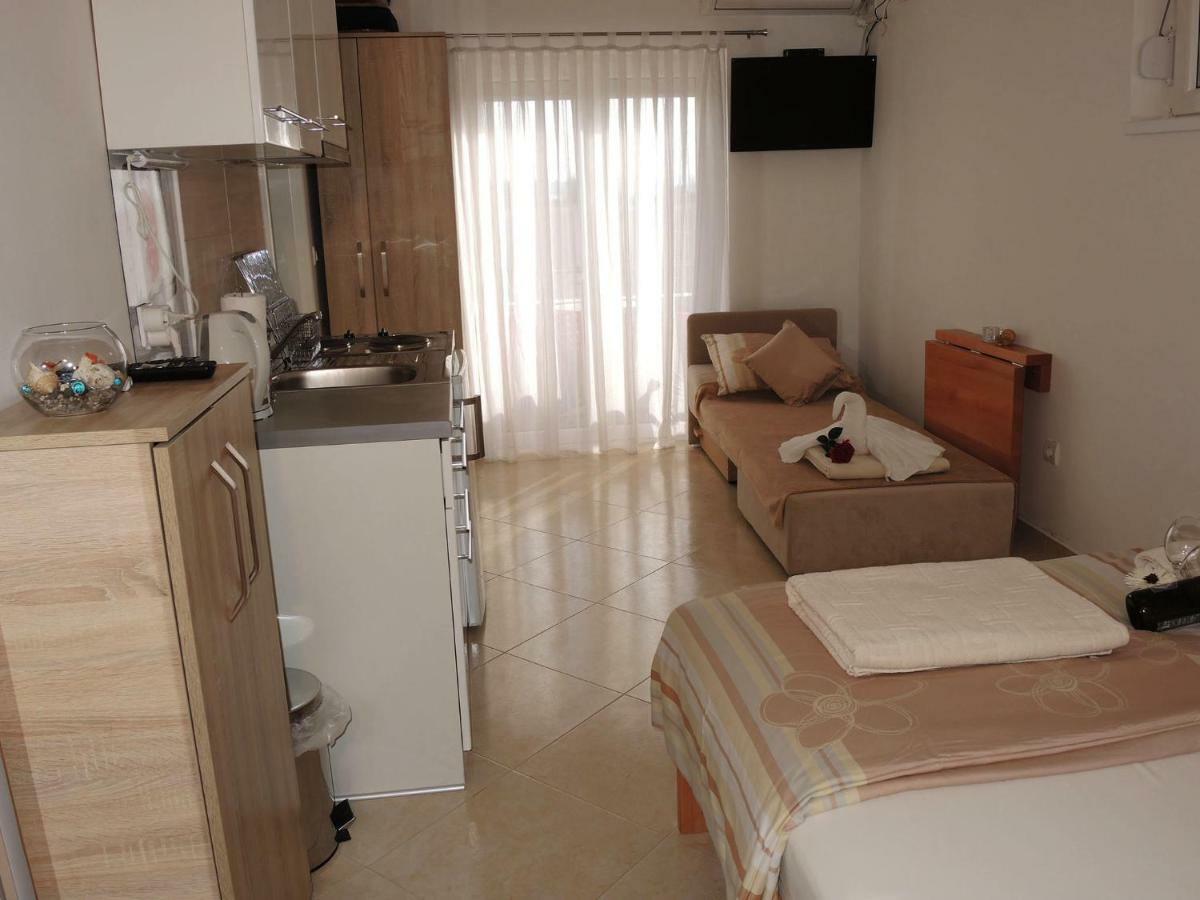 Iva Apartmani Tribalj Exteriör bild