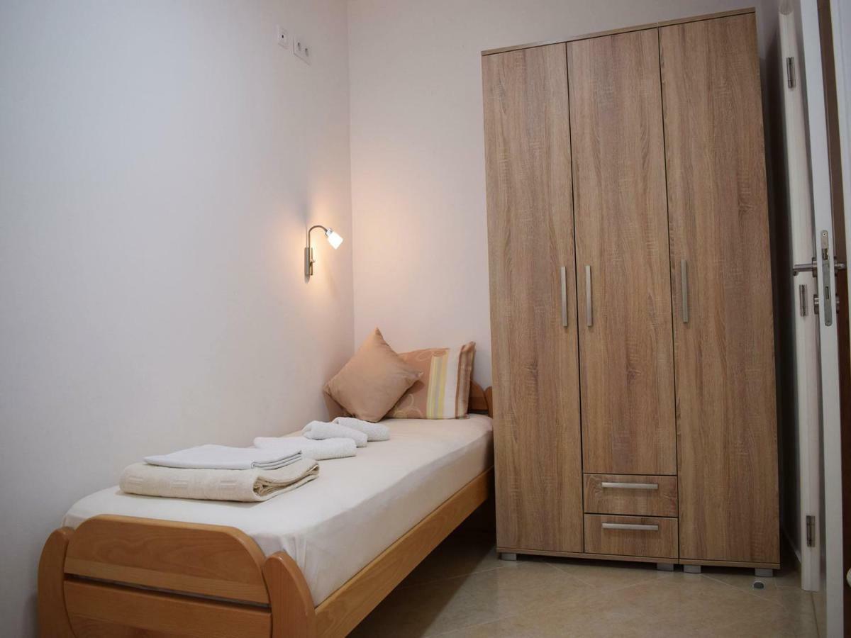 Iva Apartmani Tribalj Exteriör bild