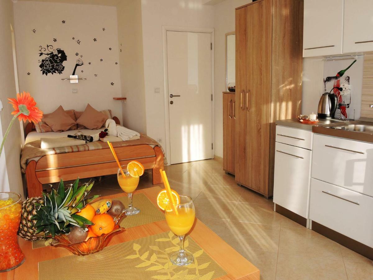 Iva Apartmani Tribalj Exteriör bild